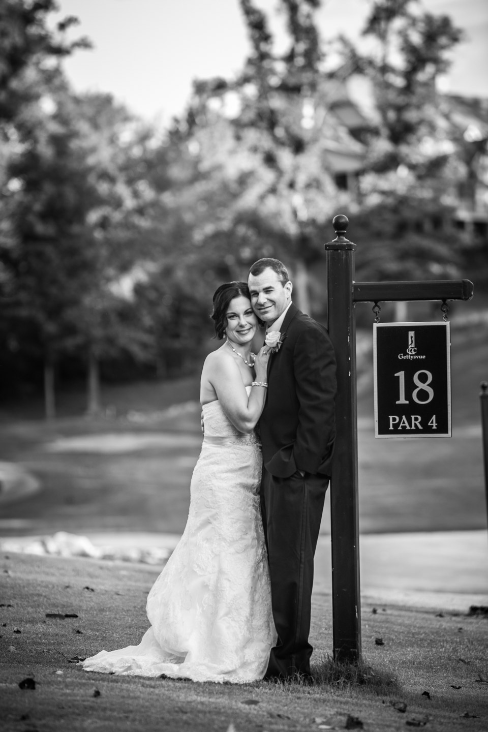 wedding couple at gettysvue country club